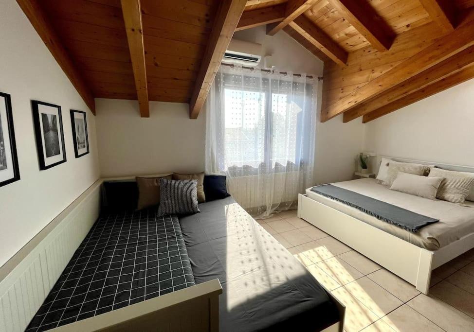Appartamento Mansarda Antica Milano San Giuliano Milanese Esterno foto