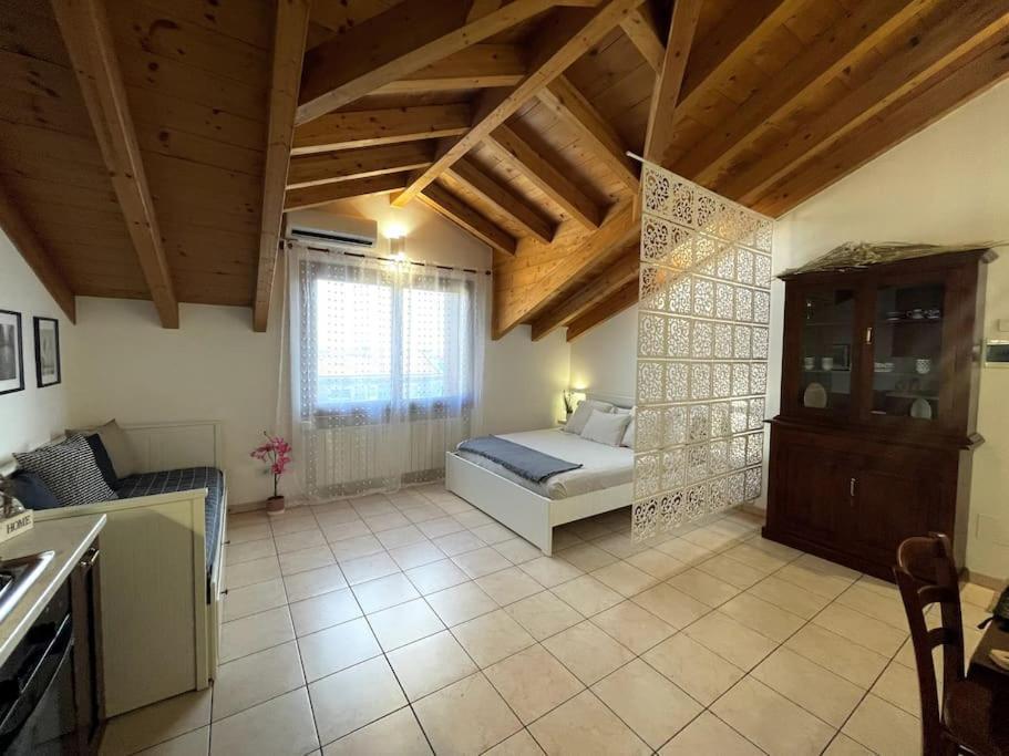 Appartamento Mansarda Antica Milano San Giuliano Milanese Esterno foto
